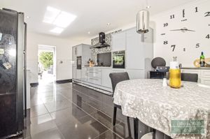 Photo 16- click for photo gallery